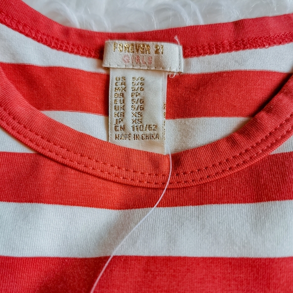 Forever 21 Red Stripe Crop T-shirt  Girls Size 5/6 - Picture 3 of 3
